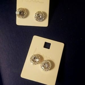 Stud earrings silver